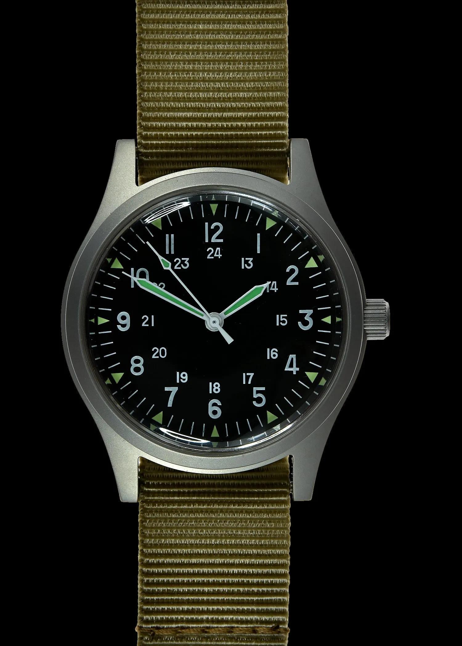 GG-W-113 U.S 1960s Pattern Military Watch with Shatter and Scratch Resistant Sapphire Box Crystal (automatic)