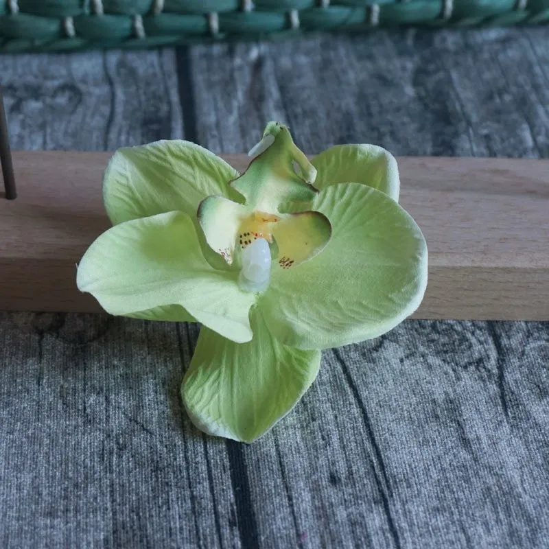 Miller Orchid Hair Clip